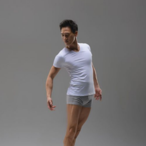 Polo de Lycra cuello en V